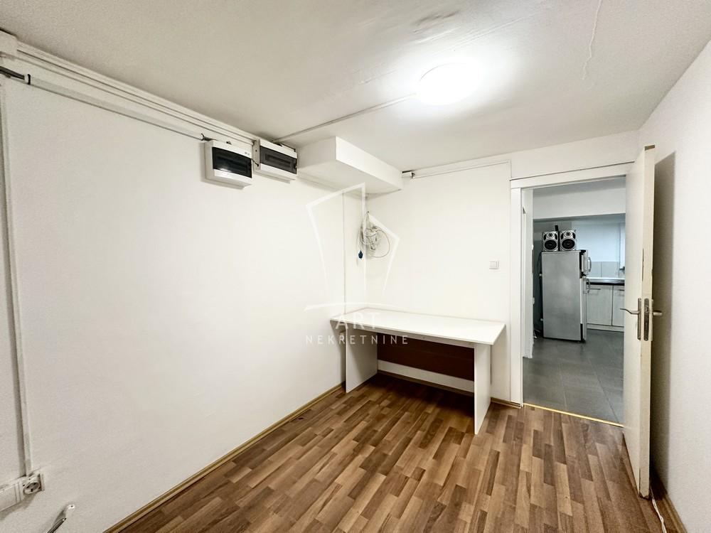 Stan na prodaju u Beogradu, Savski venac, dvosoban, 43m2, cena 135000 evra