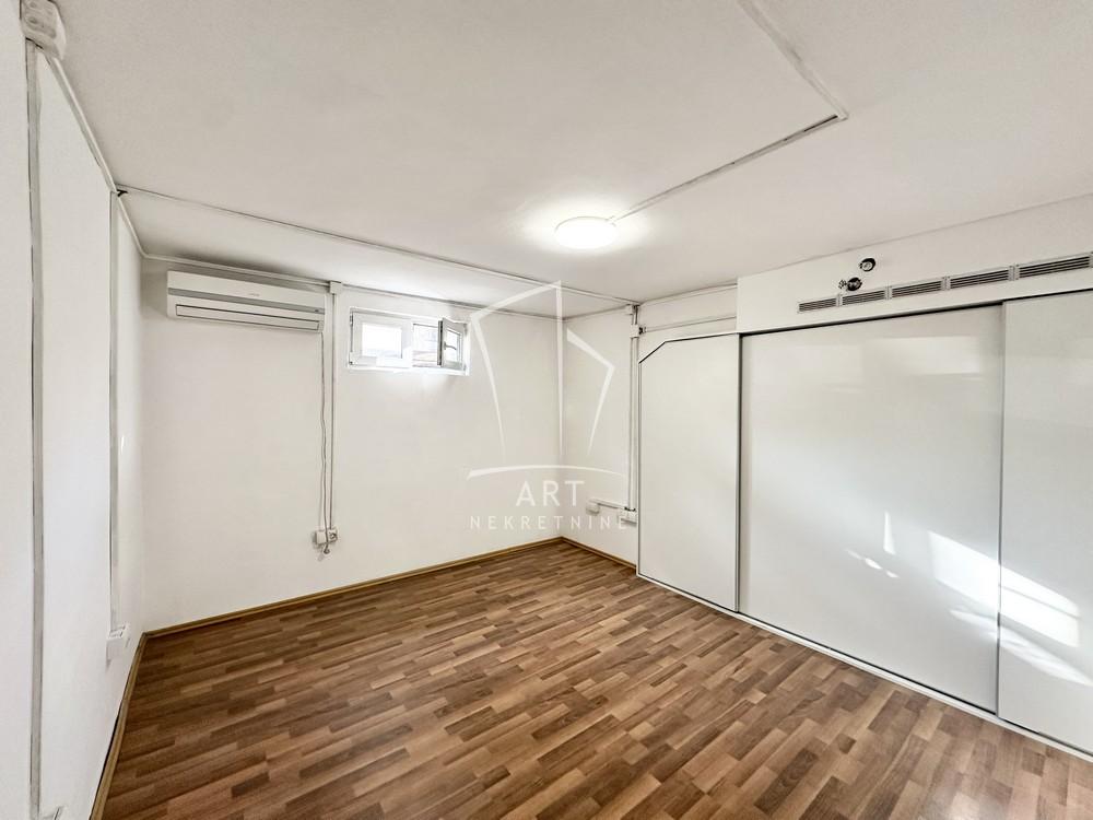 Stan na prodaju u Beogradu, Savski venac, dvosoban, 43m2, cena 135000 evra