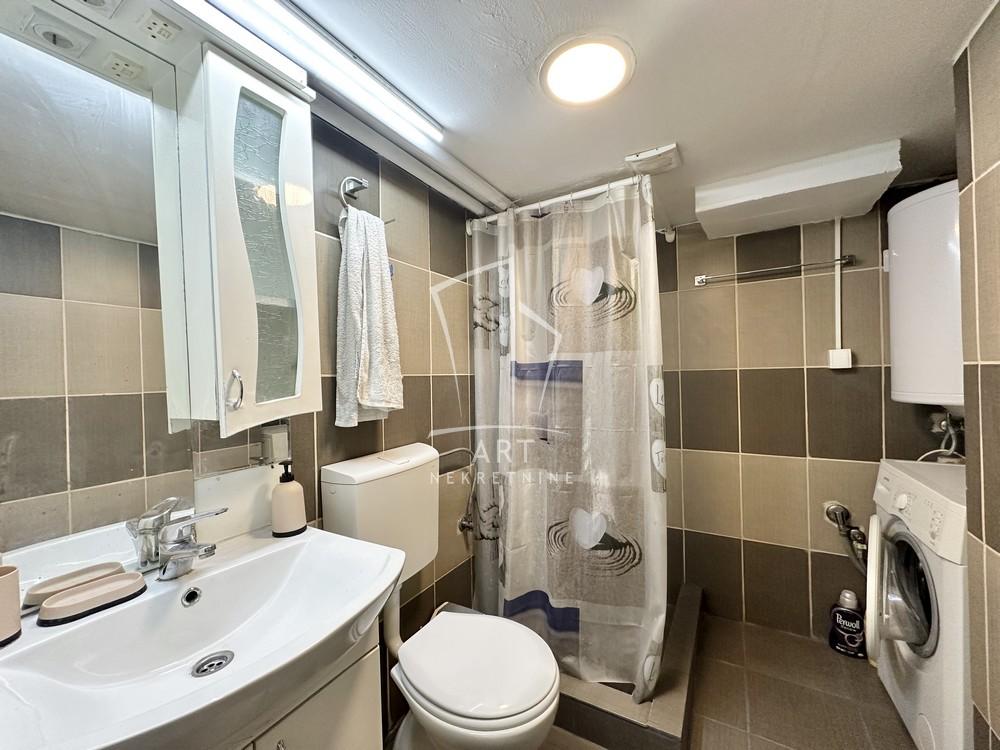 Stan na prodaju u Beogradu, Savski venac, dvosoban, 43m2, cena 135000 evra