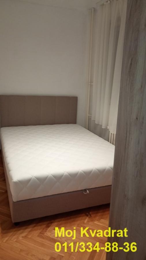 Stan na prodaju u Beogradu, Čubura, jednoiposoban, 43m2, cena 190000 evra
