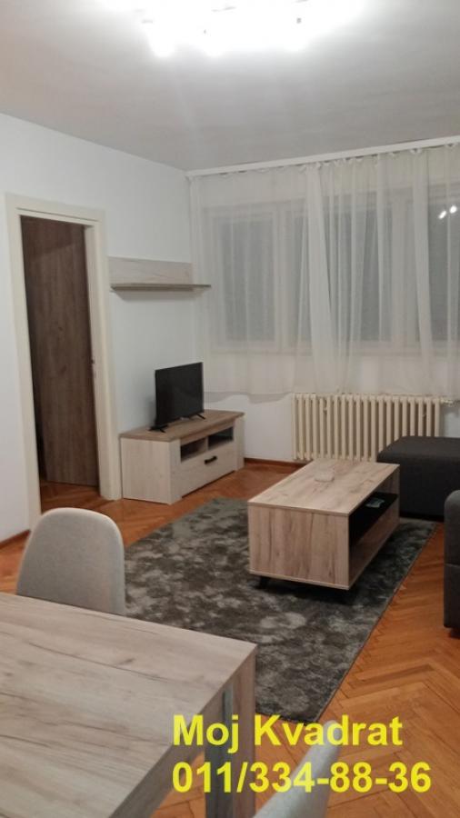 Stan na prodaju u Beogradu, Čubura, jednoiposoban, 43m2, cena 190000 evra