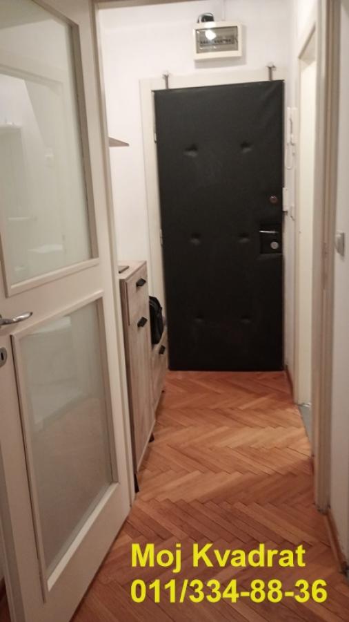Stan na prodaju u Beogradu, Čubura, jednoiposoban, 43m2, cena 190000 evra