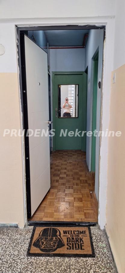 Stan na prodaju u Beogradu, Miljakovac, jednoiposoban, 36m2, cena 79900 evra