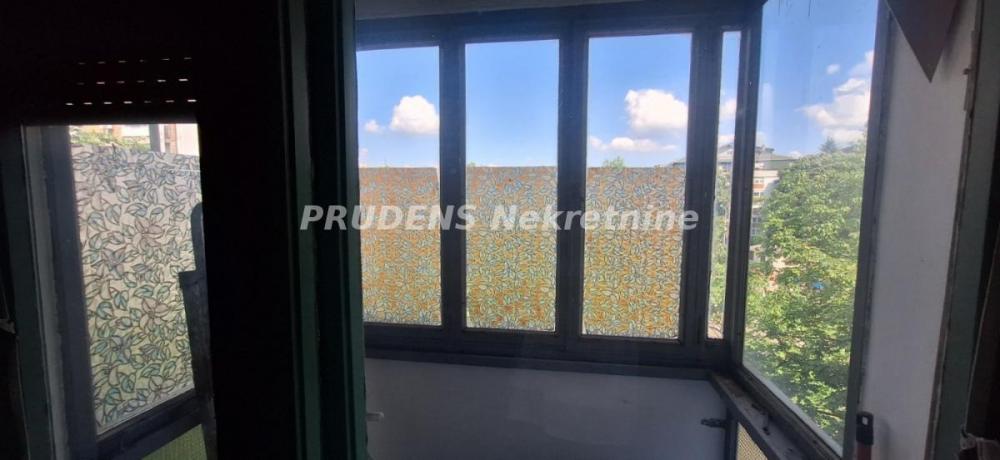 Stan na prodaju u Beogradu, Miljakovac, jednoiposoban, 36m2, cena 79900 evra