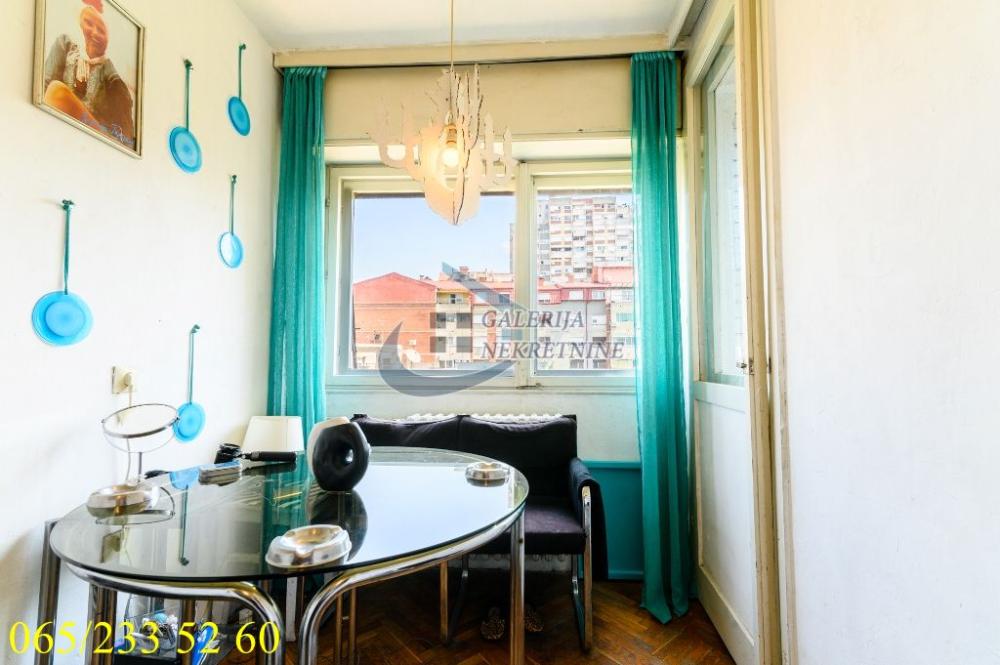 Stan na prodaju u Beogradu, Beograd (Poštanska štedionica), dvosoban, 50m2, cena 350000 evra
