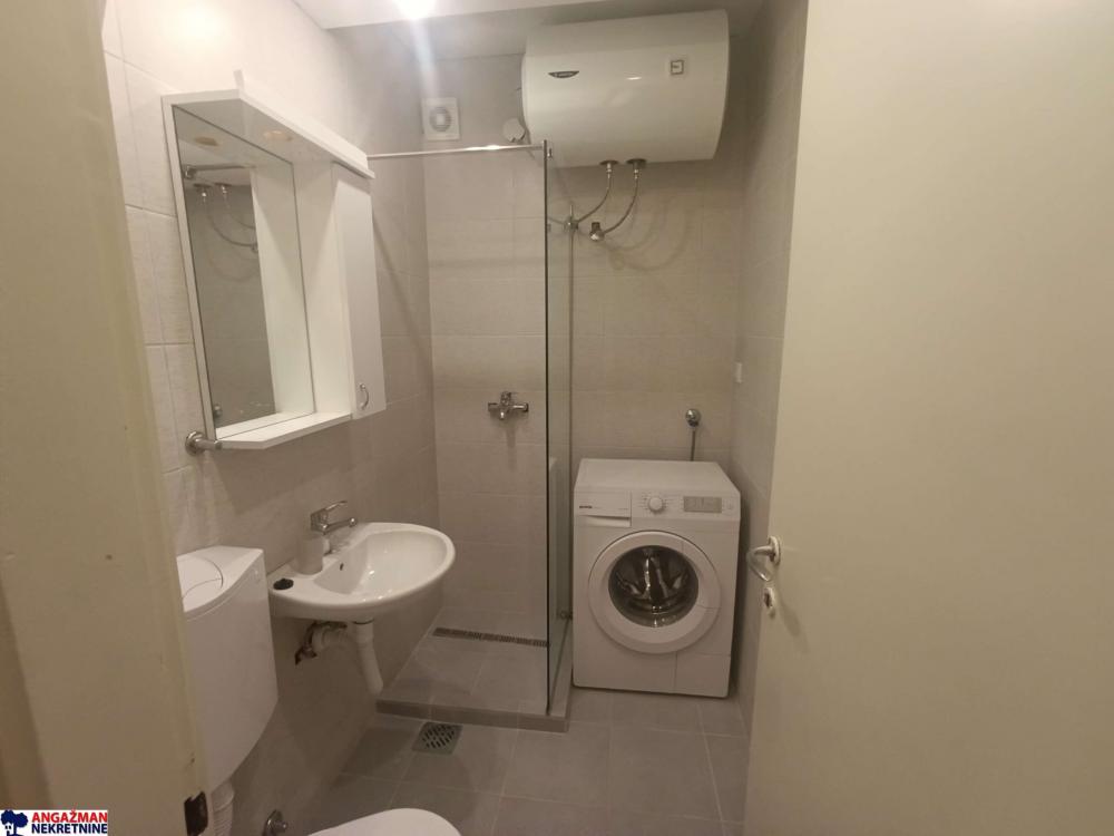 Stan na prodaju u Beogradu, Vračar, dvosoban, 43m2, cena 190000 evra