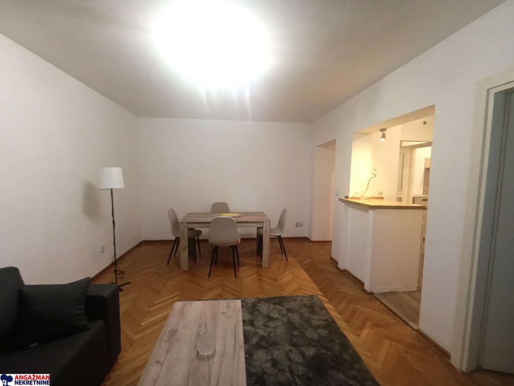 Stan na prodaju u Beogradu, Vračar, dvosoban, 43m2, cena 190000 evra