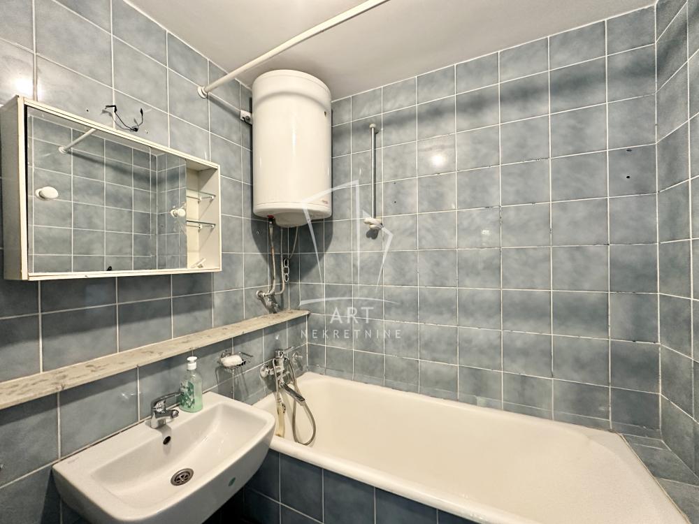 Stan na prodaju u Beogradu, Zvezdara, dvosoban, 51m2, cena 135000 evra