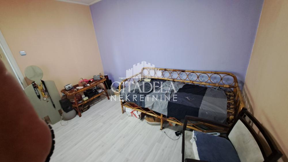 Stan na prodaju u Beogradu, Rakovica, troiposoban, 84m2, cena 195000 evra