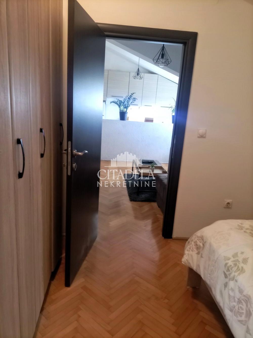 Stan na prodaju u Beogradu, Žarkovo, dvosoban, 54m2, cena 105000 evra