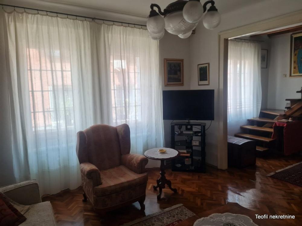 Stan na prodaju u Beogradu, Vračar (Hram), dvosoban, 87m2, cena 348000 evra