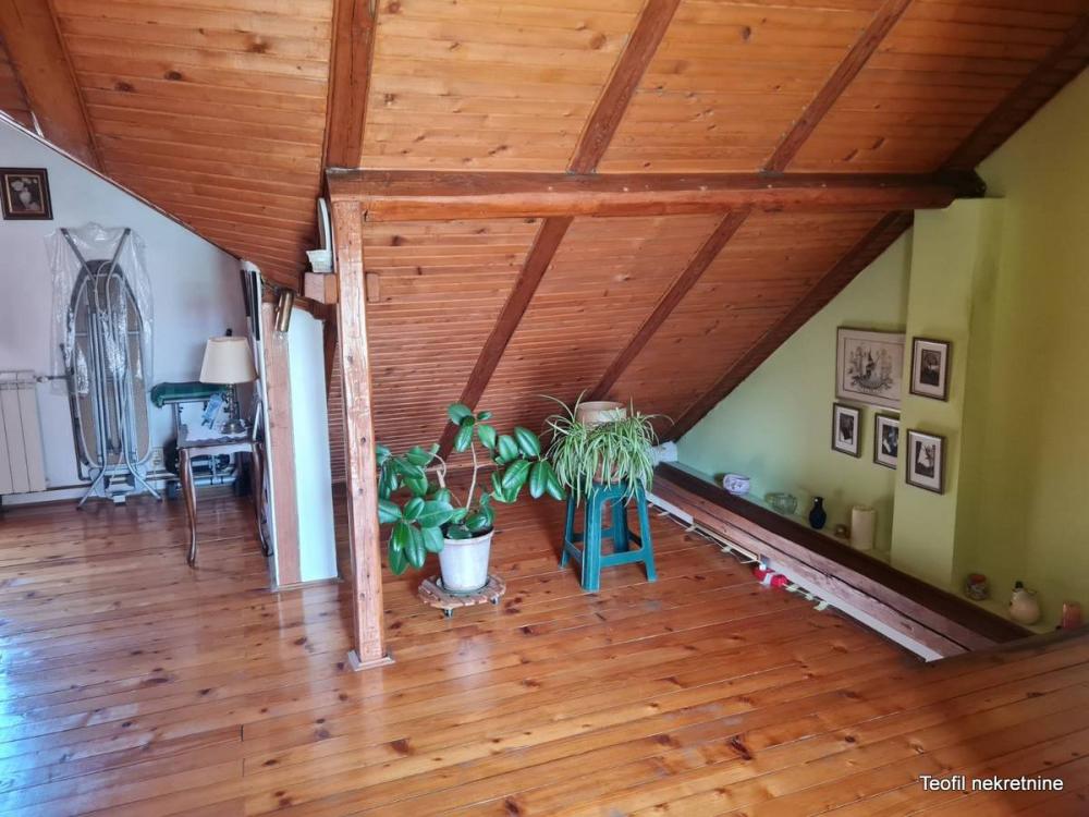 Stan na prodaju u Beogradu, Vračar (Hram), dvosoban, 87m2, cena 348000 evra