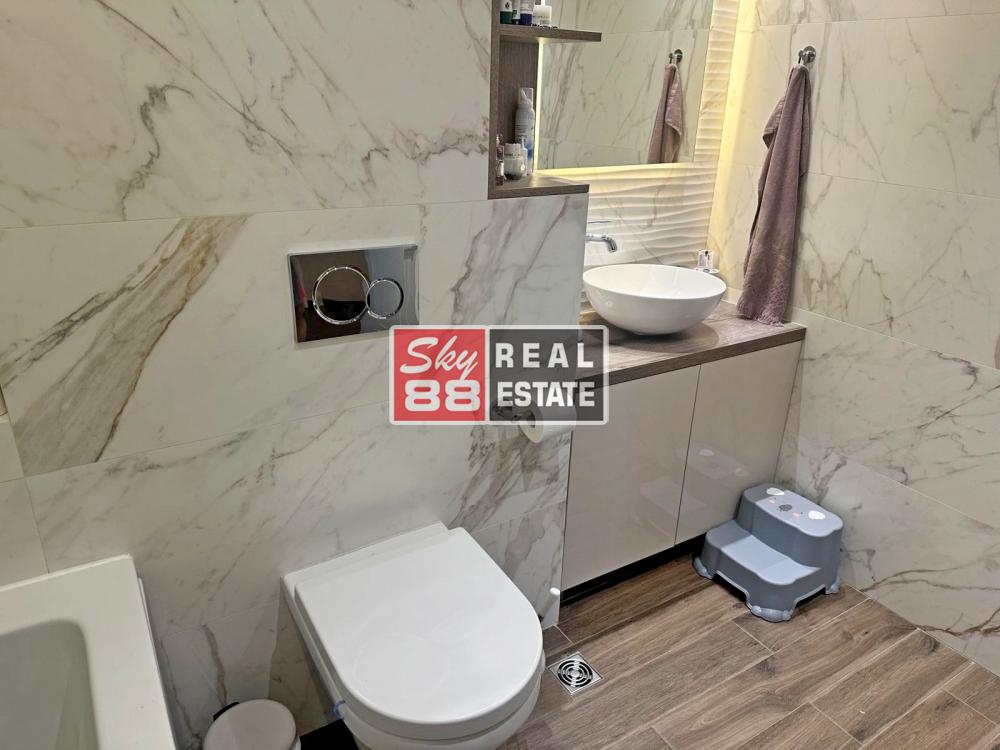 Stan na prodaju u Beogradu, Vračar, cetvorosoban, 110m2, cena 449000 evra