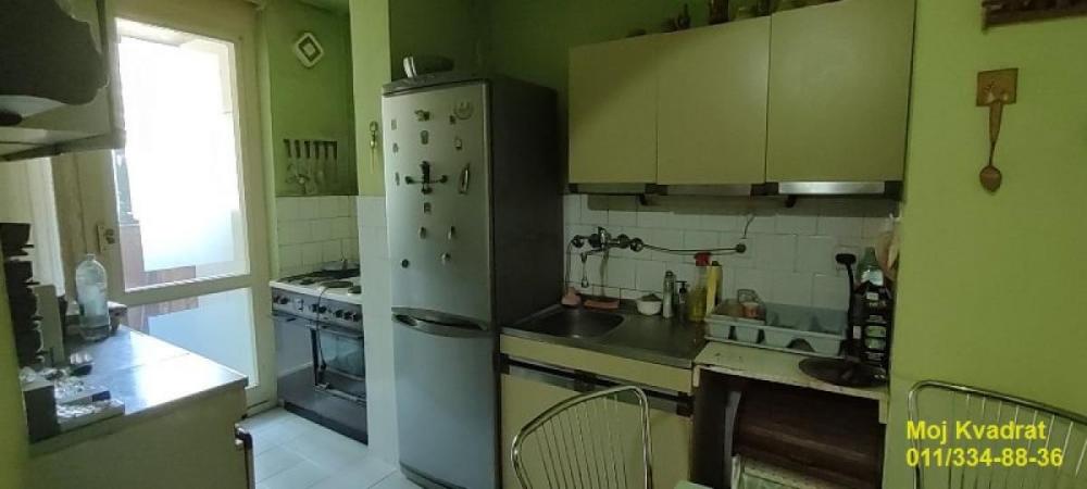 Stan na prodaju u Beogradu, Medaković 3, dvosoban, 73m2, cena 182500 evra