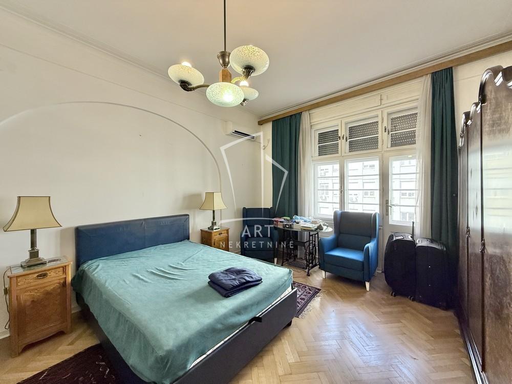 Stan na prodaju u Beogradu, Stari grad, cetvorosoban, 116m2, cena 480000 evra
