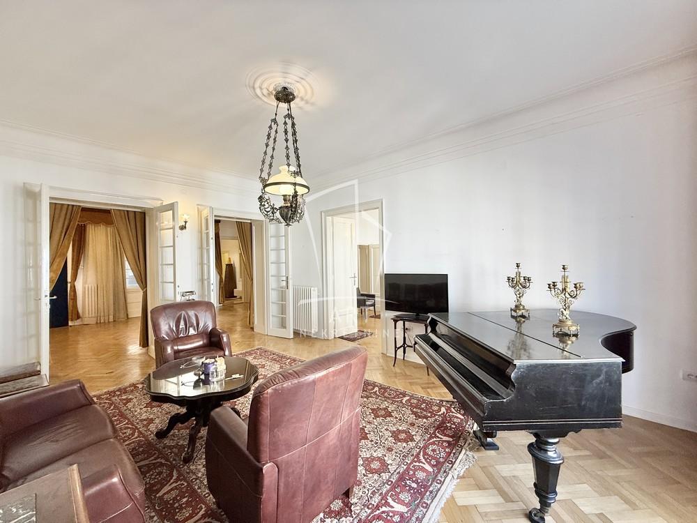 Stan na prodaju u Beogradu, Stari grad, cetvorosoban, 116m2, cena 480000 evra