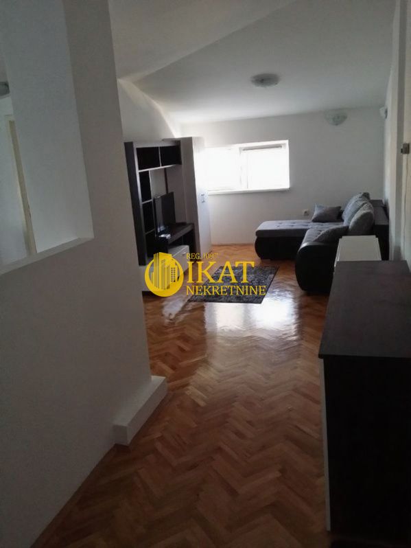 Stan na prodaju u Beogradu, Zvezdara, jednoiposoban, 40m2, cena 125000 evra