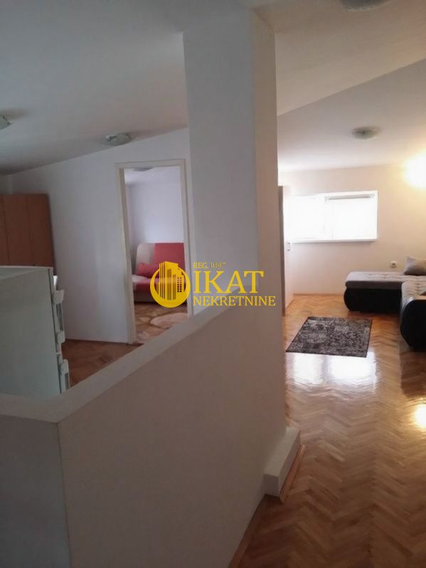 Stan na prodaju u Beogradu, Zvezdara, jednoiposoban, 40m2, cena 125000 evra