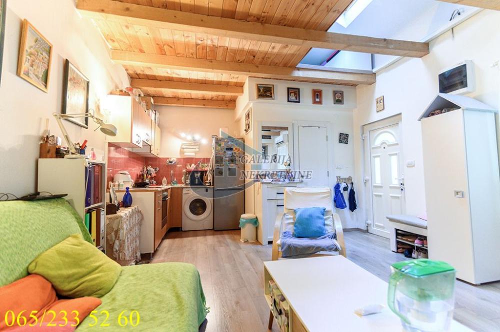 Stan na prodaju u Beogradu, Vračar, jednoiposoban, 43m2, cena 171000 evra
