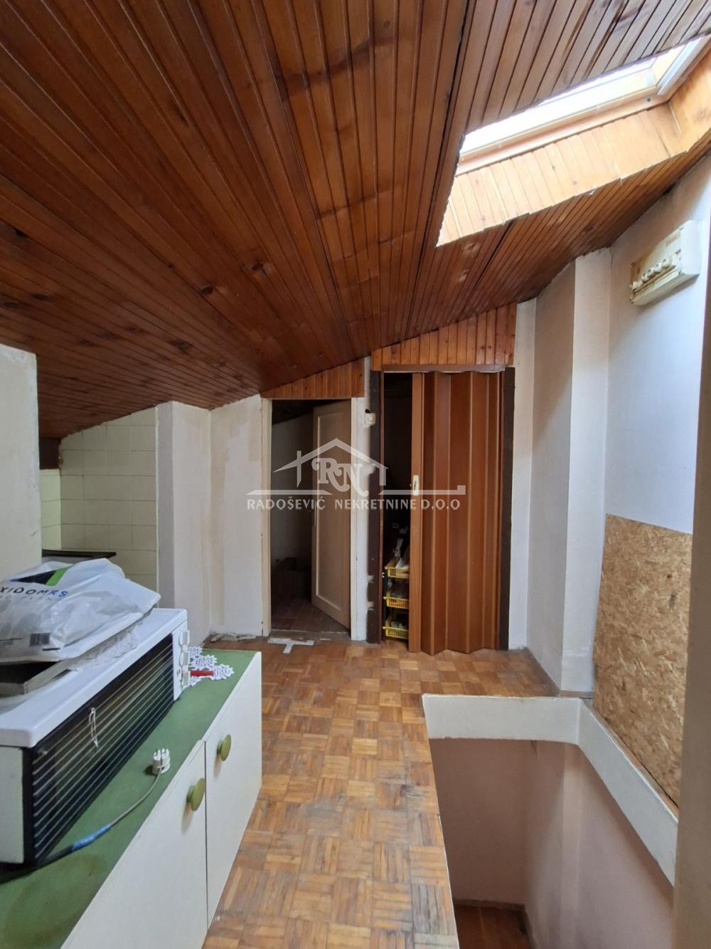 Stan na prodaju u Beogradu, Resnik, jednosoban, 59m2, cena 114000 evra