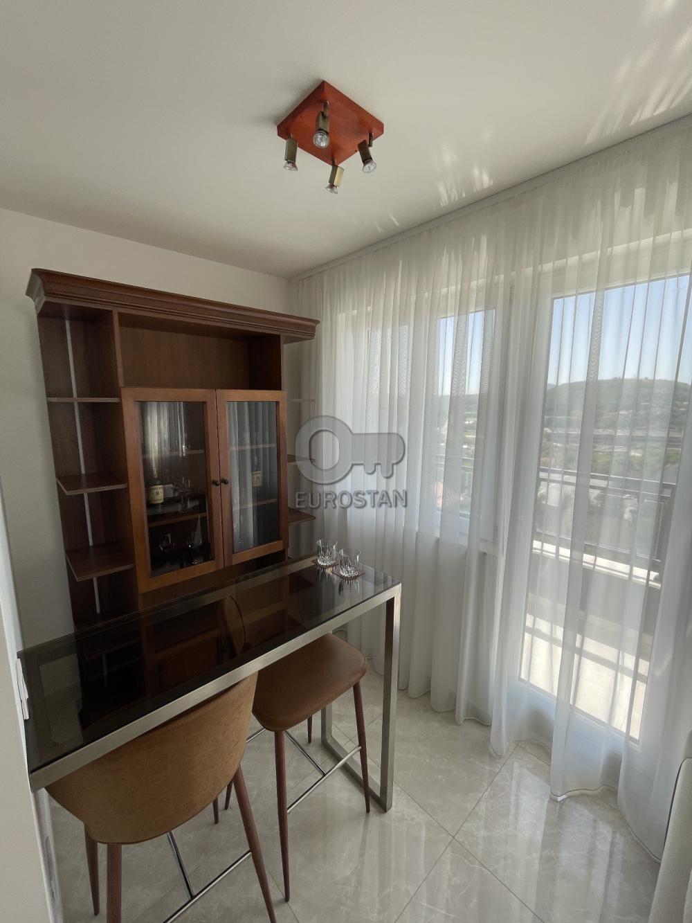 Stan na prodaju u Beogradu, Rakovica, trosoban, 45m2, cena 167000 evra