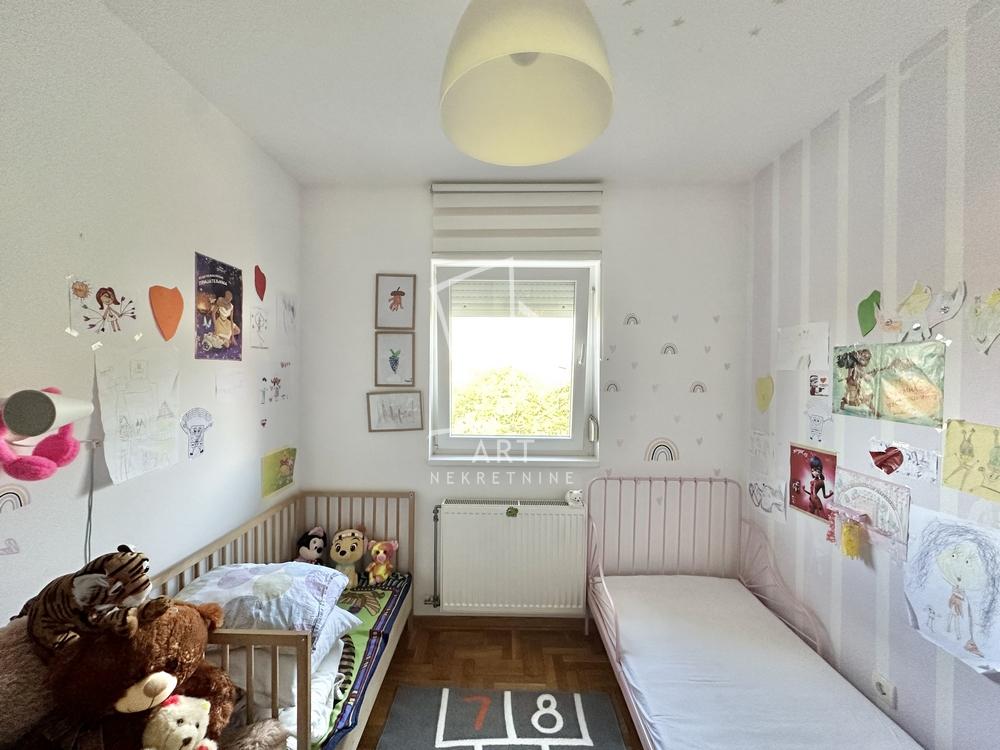 Stan na prodaju u Beogradu, Cvetanova ćuprija, dvosoban, 49m2, cena 125000 evra