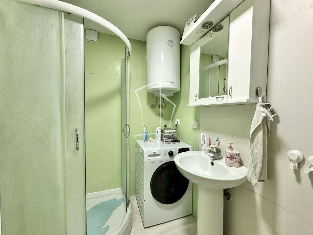 Stan na prodaju u Beogradu, Cvetanova ćuprija, dvosoban, 49m2, cena 125000 evra
