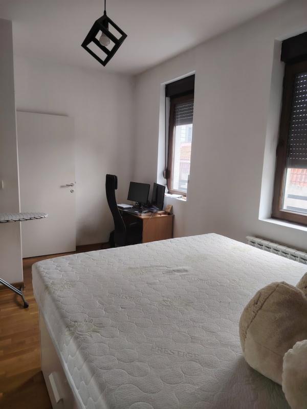 Stan na prodaju u Beogradu, Voždovac, trosoban, 85m2, cena 270000 evra