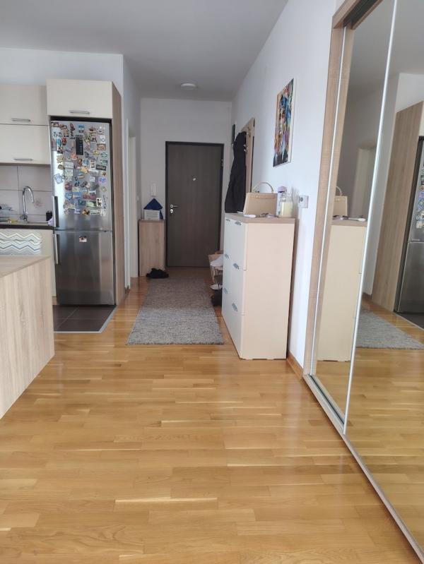 Stan na prodaju u Beogradu, Voždovac, trosoban, 85m2, cena 270000 evra