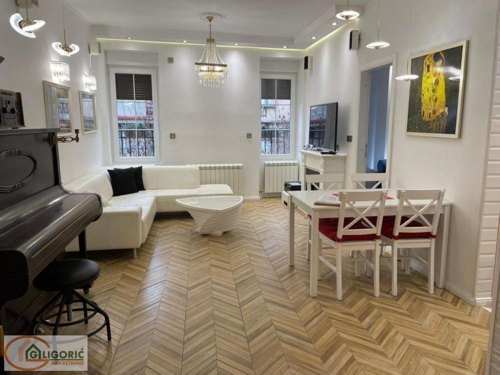 Stan na prodaju u Beogradu, Beograd (centar), trosoban, 69m2, cena 440000 evra