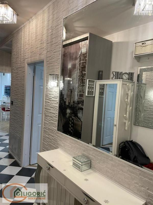 Stan na prodaju u Beogradu, Beograd (centar), trosoban, 69m2, cena 440000 evra