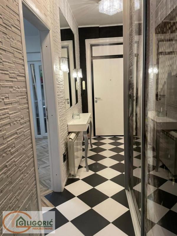 Stan na prodaju u Beogradu, Beograd (centar), trosoban, 69m2, cena 440000 evra