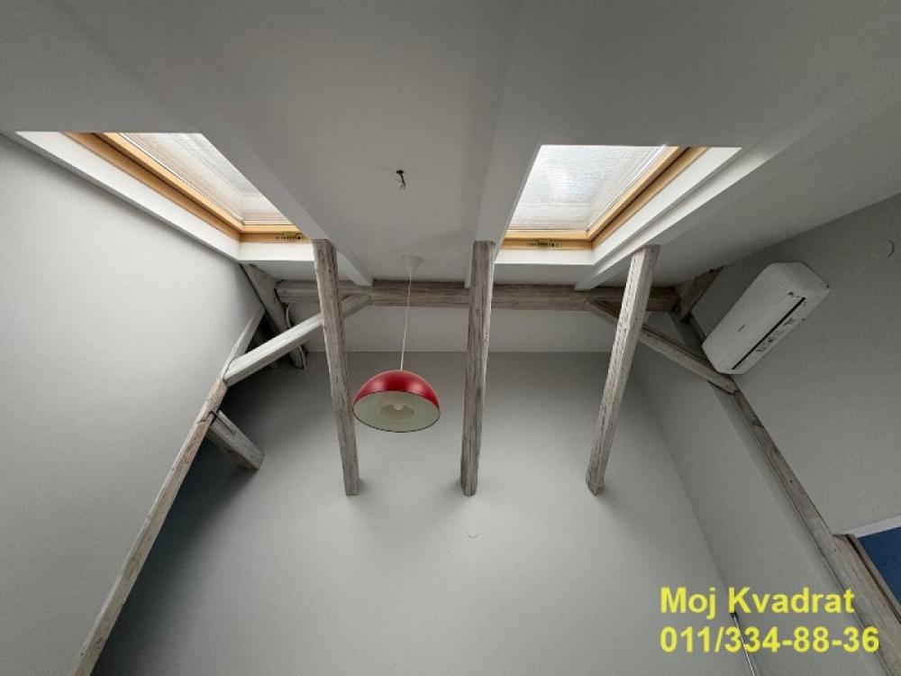Stan na prodaju u Beogradu, Skadarlija, jednoiposoban, 44m2, cena 220000 evra