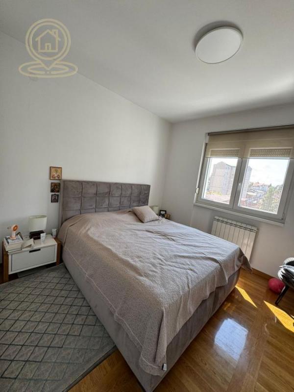 Stan na prodaju u Beogradu, Lion, cetvorosoban, 90m2, cena 306000 evra