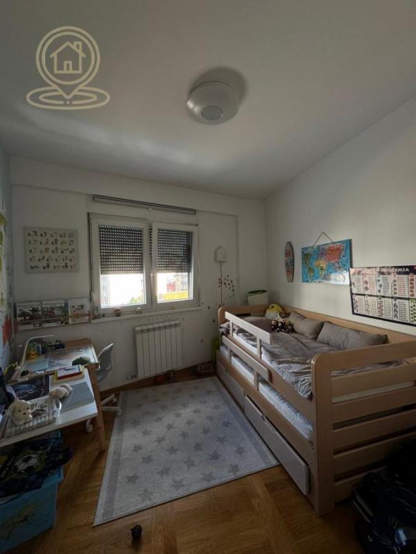 Stan na prodaju u Beogradu, Lion, cetvorosoban, 90m2, cena 306000 evra