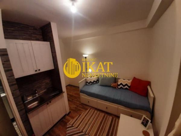 Stan na prodaju u Beogradu, Konjarnik, 17m2, cena 53000 evra