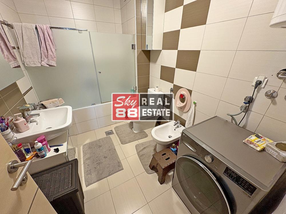 Stan na prodaju u Beogradu, Stari grad, cetvorosoban, 104m2, cena 430000 evra