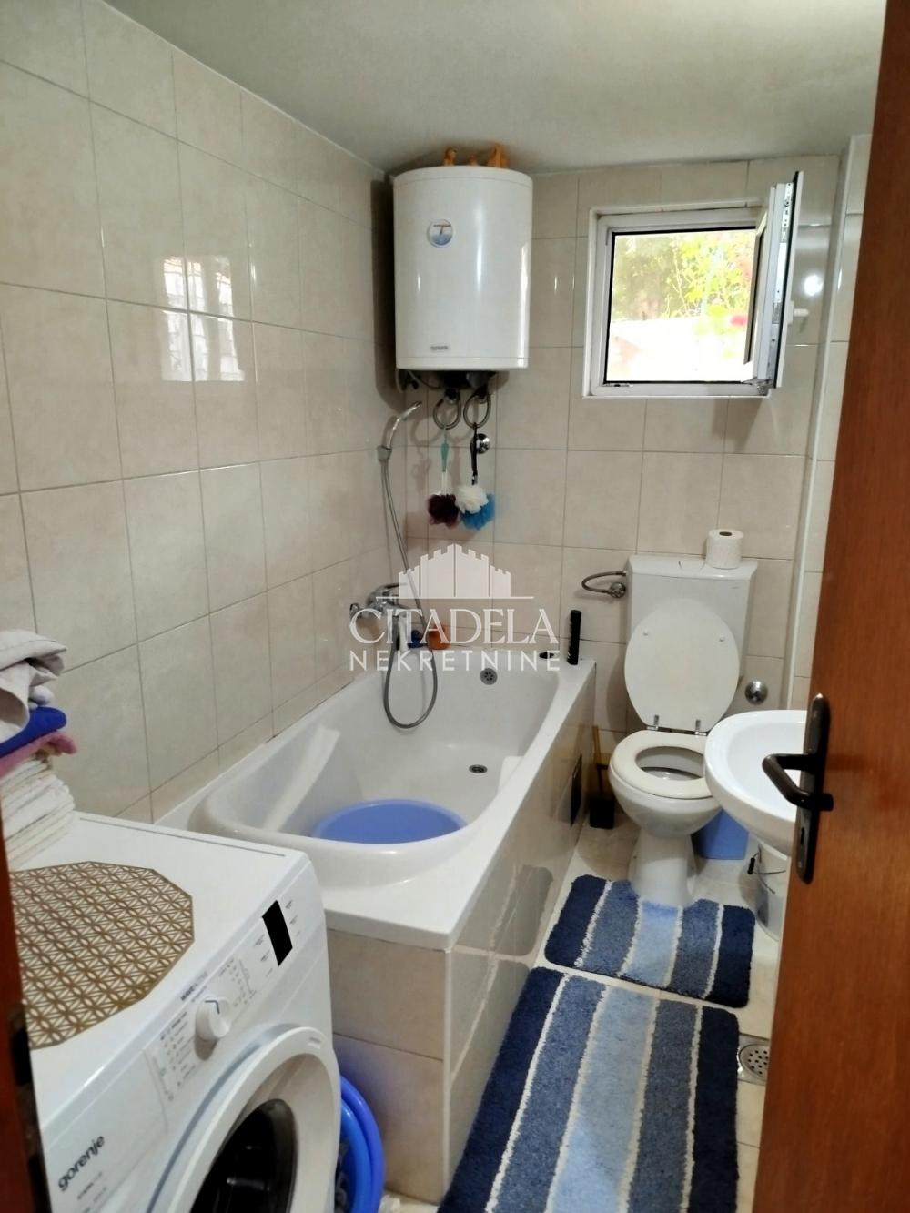 Stan na prodaju u Beogradu, Čukarica, dvosoban, 52m2, cena 69000 evra