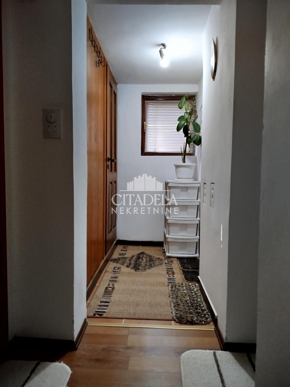 Stan na prodaju u Beogradu, Čukarica, dvosoban, 52m2, cena 69000 evra