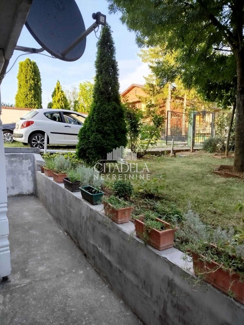 Stan na prodaju u Beogradu, Čukarica, dvosoban, 52m2, cena 69000 evra