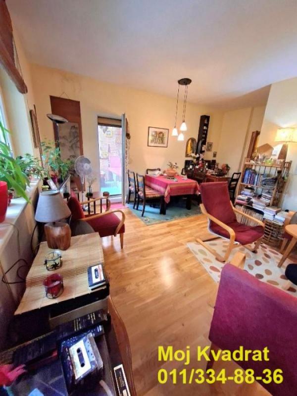 Stan na prodaju u Beogradu, Severni bulevar, dvosoban, 68m2, cena 142000 evra