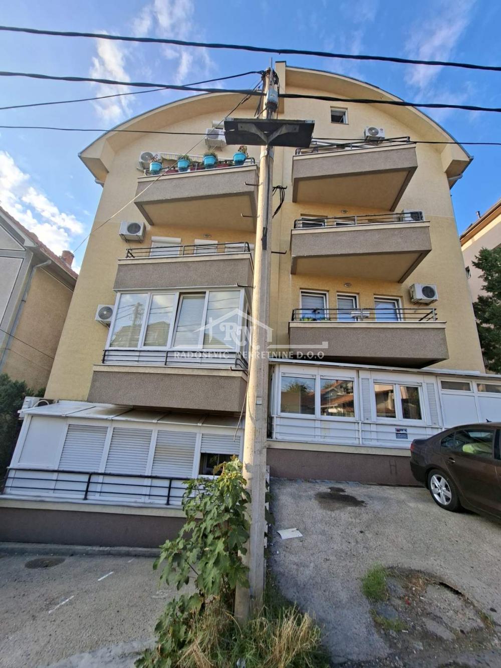 Stan na prodaju u Beogradu, Žarkovo, jednoiposoban, 36m2, cena 117000 evra