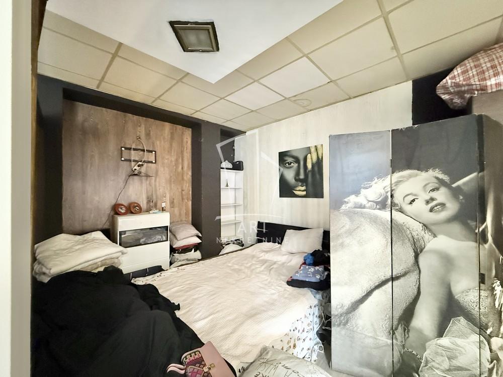 Stan na prodaju u Beogradu, Đeram pijaca, trosoban, 87m2, cena 269900 evra