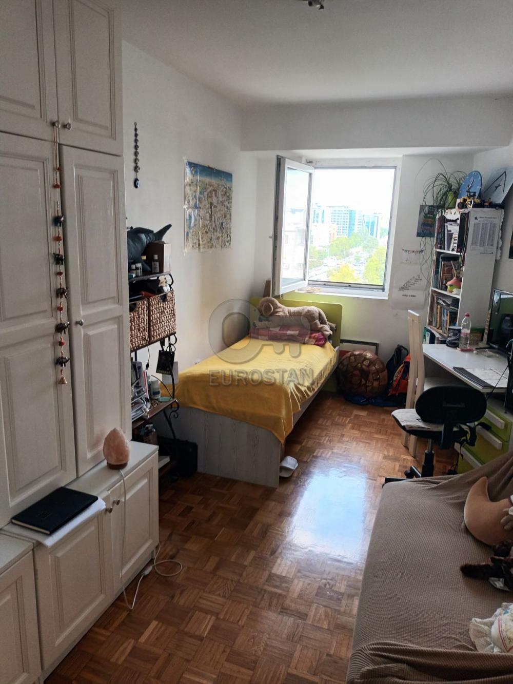Stan na prodaju u Beogradu, Novi Beograd blok 22, trosoban, 95m2, cena 340000 evra