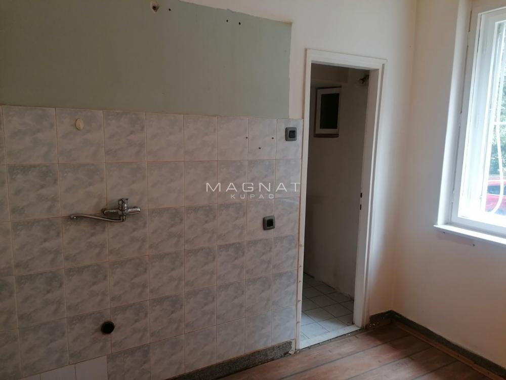 Stan na prodaju u Beogradu, Novi Beograd blok 11C (Stari Merkator), jednosoban, 36m2, cena 125000 evra
