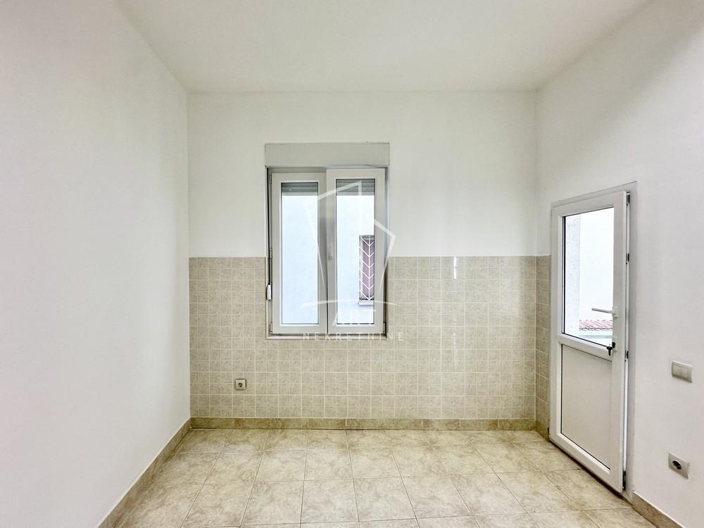 Stan na prodaju u Beogradu, Crveni Krst, dvosoban, 65m2, cena 199000 evra