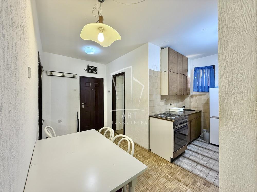 Stan na prodaju u Beogradu, Rakovica, jednoiposoban, 41m2, cena 109000 evra