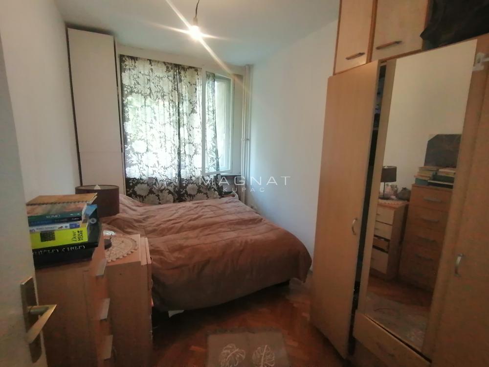 Stan na prodaju u Beogradu, Zvezdara, trosoban, 66m2, cena 221000 evra
