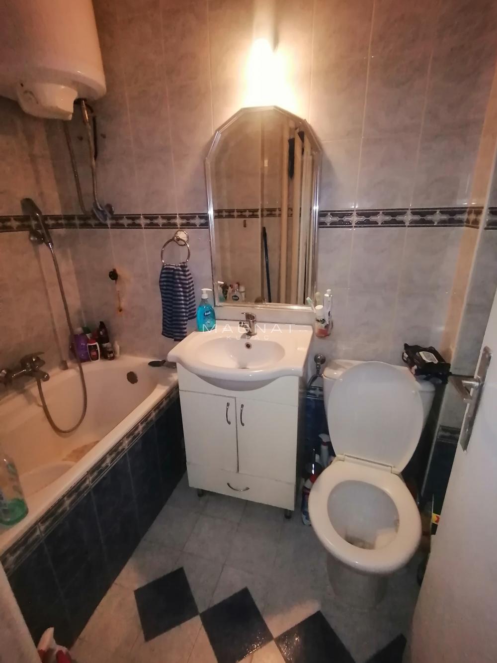 Stan na prodaju u Beogradu, Zvezdara, trosoban, 66m2, cena 221000 evra