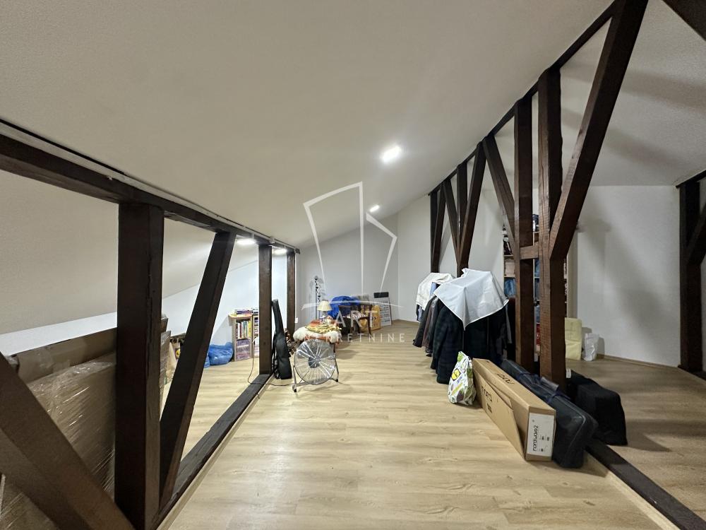 Stan na prodaju u Beogradu, Novi Beograd blok 22, cetvorosoban, 95m2, cena 340000 evra